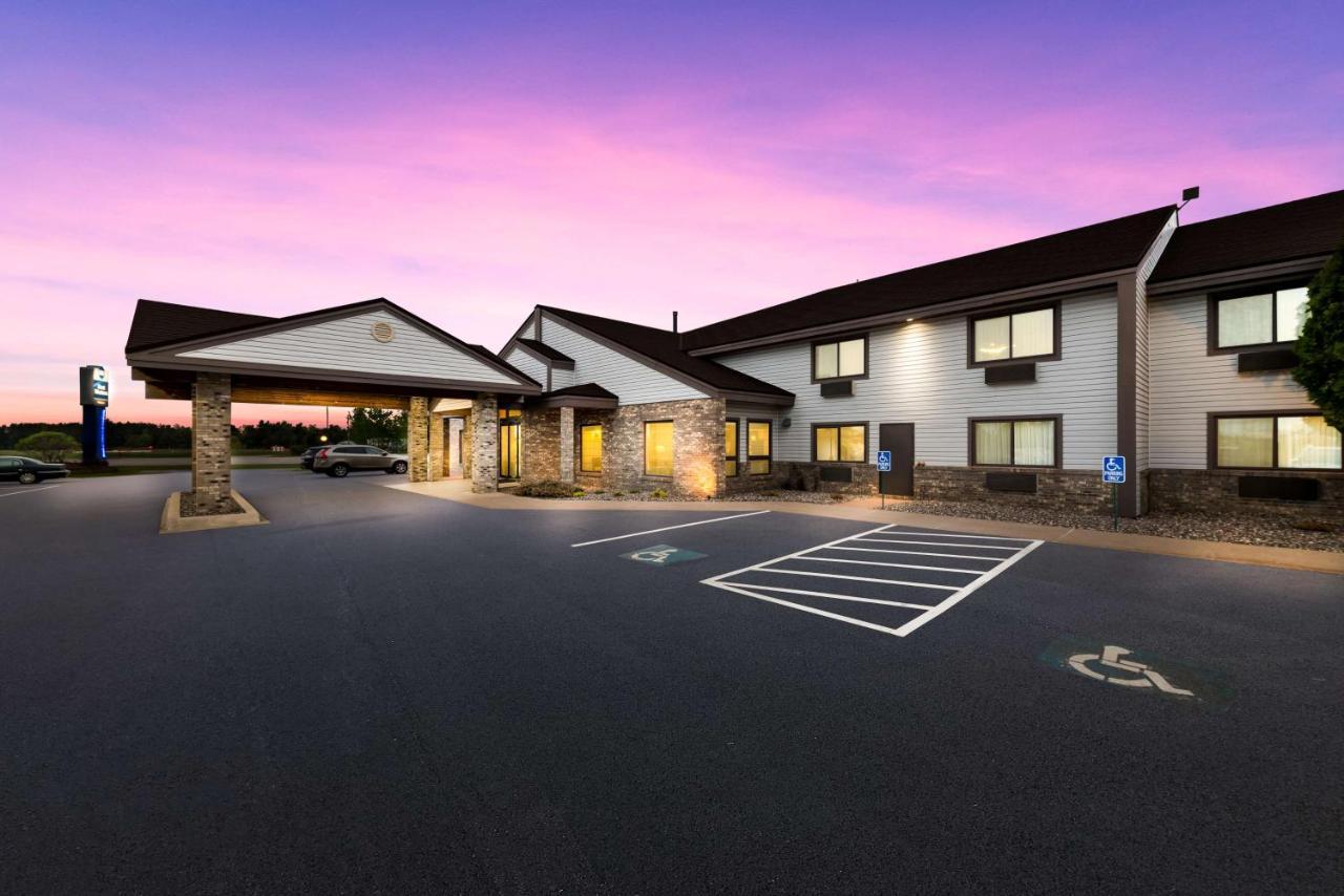Best Western Derby Inn Eagle River Kültér fotó