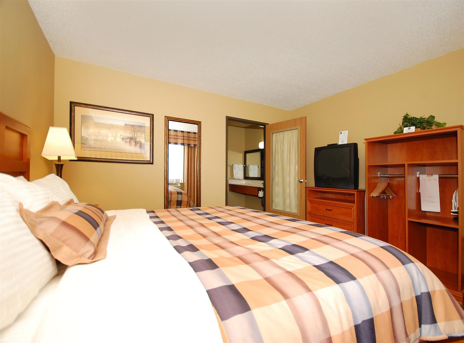 Best Western Derby Inn Eagle River Szoba fotó