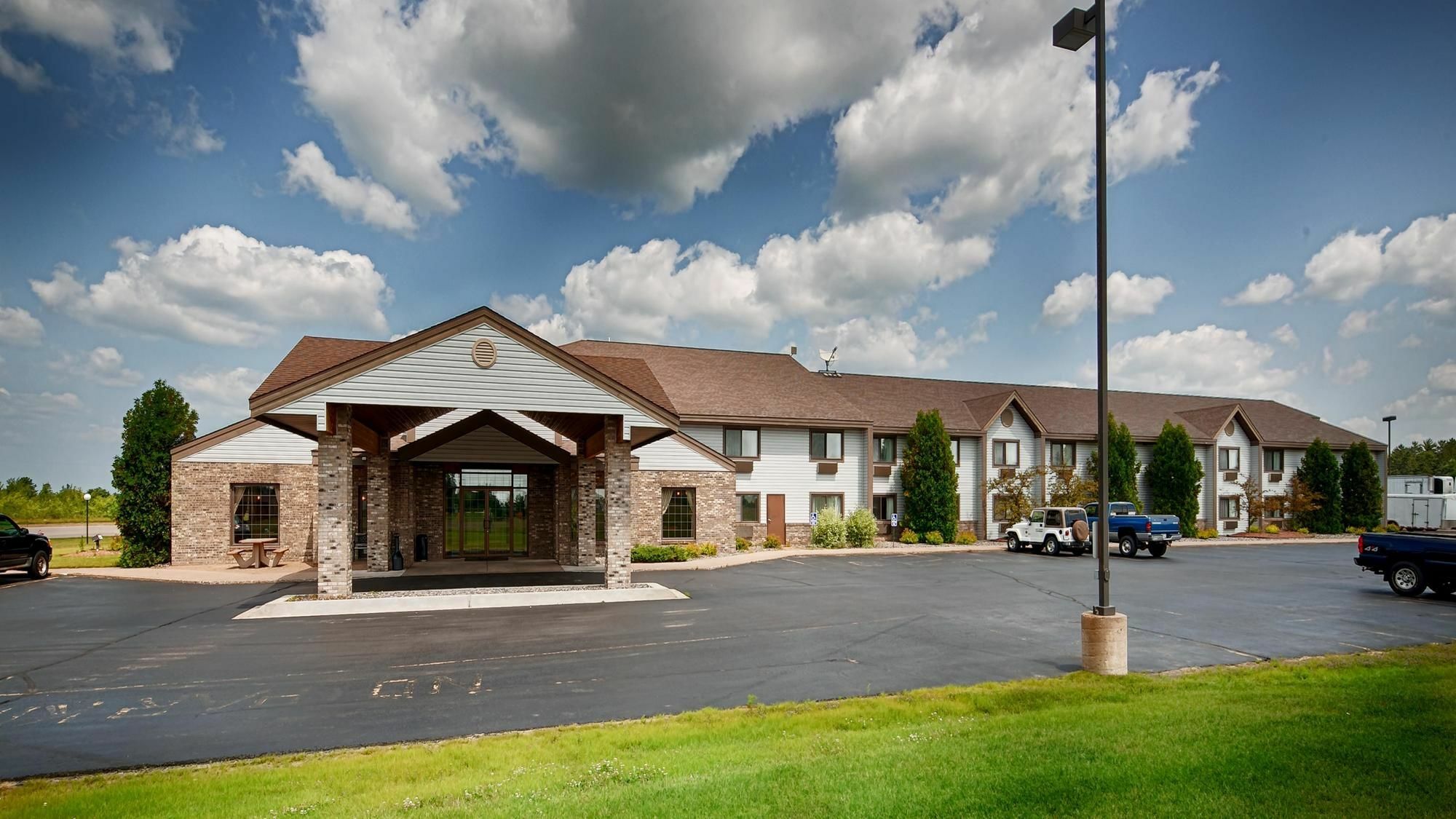 Best Western Derby Inn Eagle River Kültér fotó